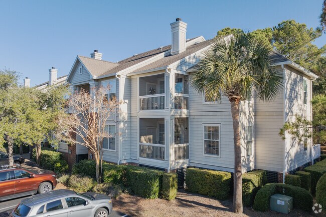 Find condos with coastal styles in Mount Pleasant.