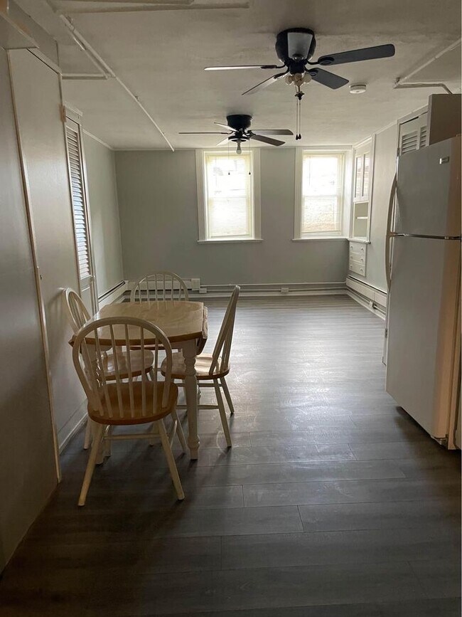 115 W 13th St unit 3, Dubuque, IA 52001 - photo 4