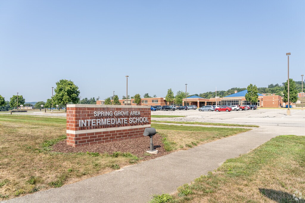 Spring Grove Area Intermediate School has 651 students in grades 5-6.