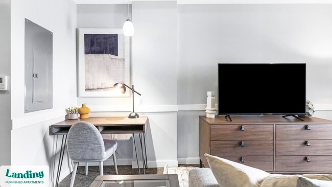 335 W 9th St unit 903, Indianapolis, IN 46202 - photo 4