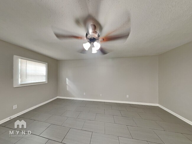 5607 Maple Tree Dr, Memphis, TN 38115 - photo 5