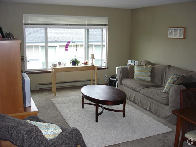 Spencer House, Seattle, WA 98133 - photo 5