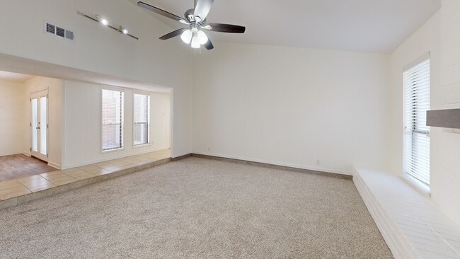 15818 Dunmoor Dr, Houston, TX 77059 - photo 2