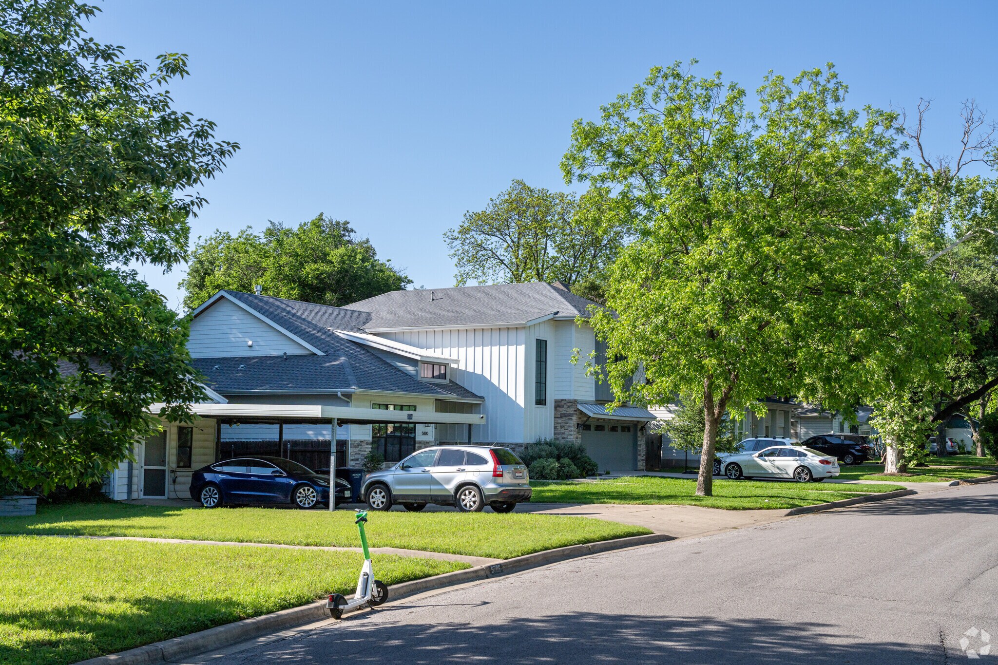 Many new build modern homes can be found in Allandale.