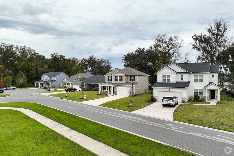 Neighborhood_Green Cove Springs_V02_12202023.mp4