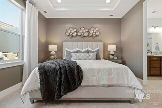 5831 N Patimos Ave, Meridian, ID 83646