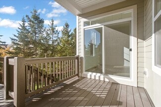 38 Tournament Dr N, Hawthorn Woods, IL 60047