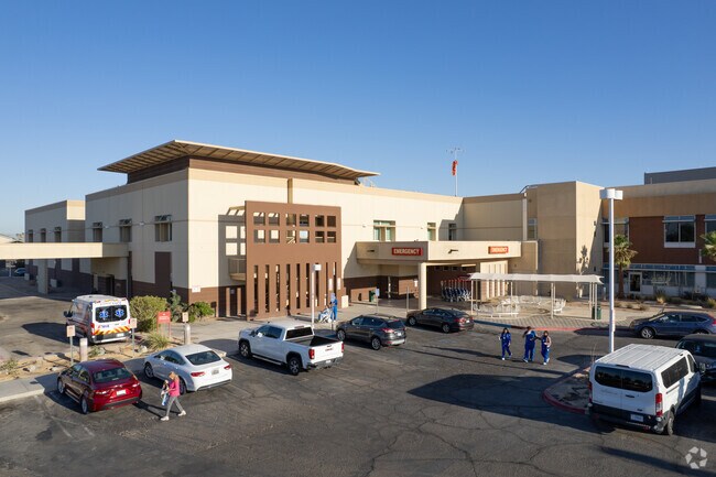 El Centro Regional Medical Center is the largest nearby medical facility.