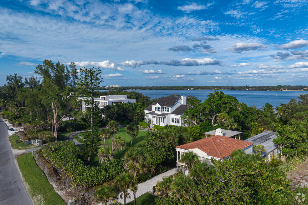 Neighborhood_Palmer Point_121123