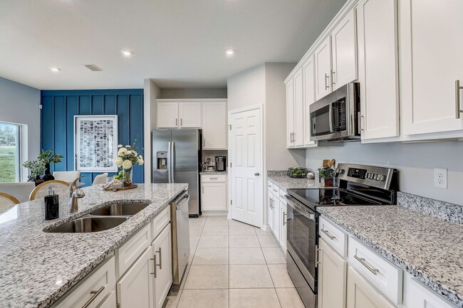 846 Pebble Crest Ln, Eagle Lake, FL 33839 - photo 2