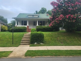 907 E Holston Ave, Johnson City, TN 37601