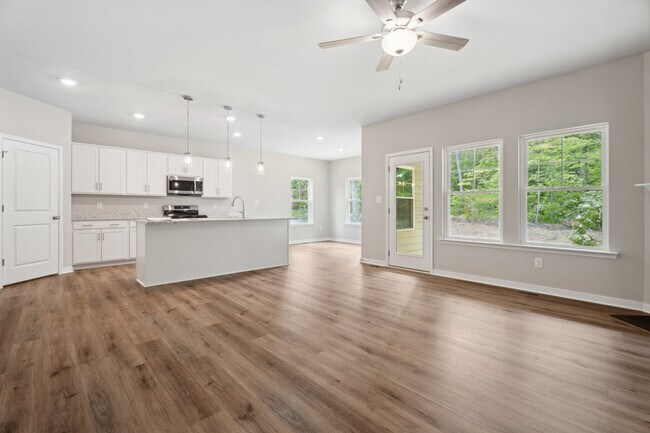 354 Glenmore Ln, Keswick, VA 22947 - photo 6