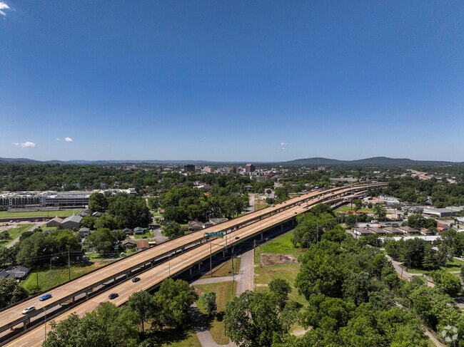 The I-565 corridor runs through Lake Forest and connects to downtown Huntsville
