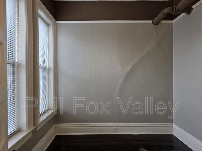 140 High Ave unit D, Oshkosh, WI 54901 - photo 5