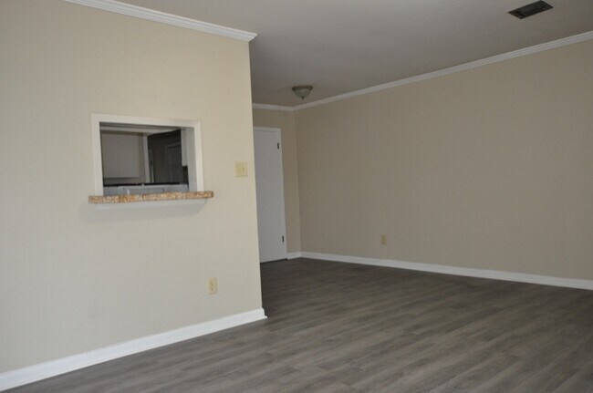 107 Antoinette St, Lafayette, LA 70503 - photo 7