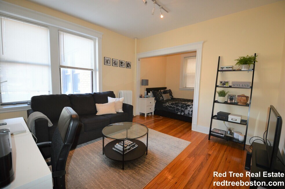 15 Park Dr unit 5, Boston, MA 02215 - photo 1
