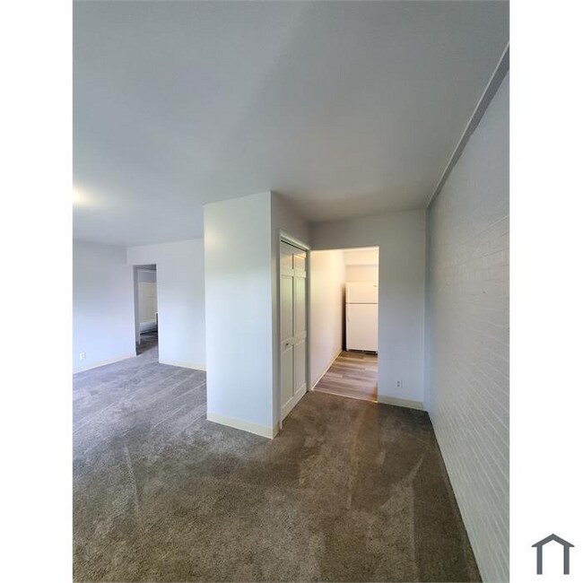 849 Wellington Blvd unit 851, Columbus, OH 43219 - photo 2