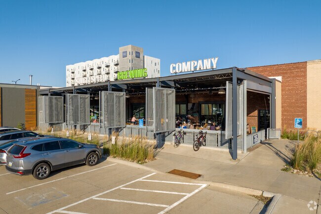 Singlespeed Brewing Company is part of Common Grounds' growing dining scene.