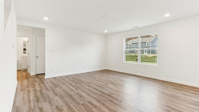 6826 Henley Way, Indianapolis, IN 46221 - photo 7