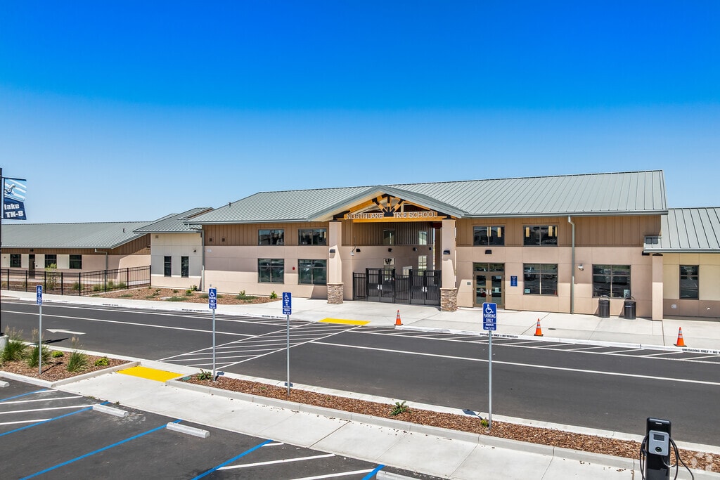 Northlake TK-8 is a highly rated school in the area.