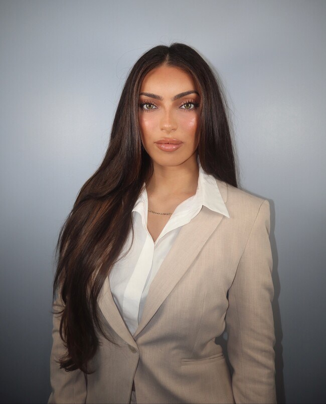 Agent Photo