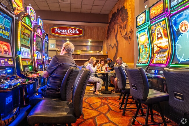 Augustine Casino offers a thrilling blend of gaming and entertainment for residents of Vista Santa Rosa.