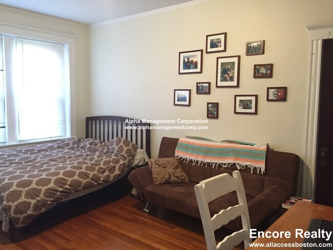 17-19 Washington St S unit 309, Malden, MA 02148 - photo 6