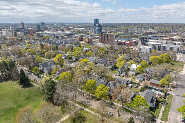 Belknap Lookout is a mix of single-family homes from the late 1800s and renovated factories.