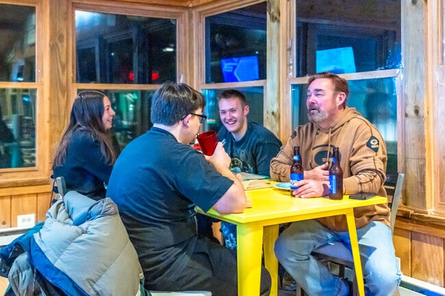 Wonder Woods is home to Napoli Pizza Beach Bar where many locals hang out.