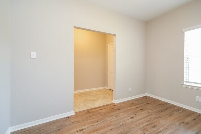 16831 Marlin Spike Way, Crosby, TX 77532 - photo 6