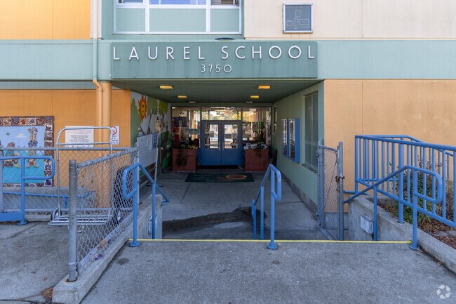 Laurel Elementary School has a 5 out of 10 on Great Schools.