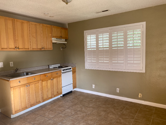 864 Stanford Ave Unit B, Oakland, CA 94608