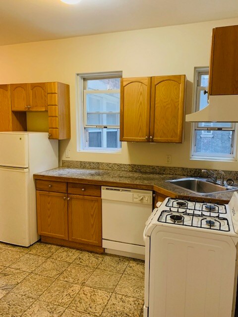 38 Hemenway St unit 7, Boston, MA 02115 - photo 1