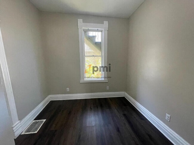 424 E 10th St unit 1, Michigan City, IN 46360 - photo 7