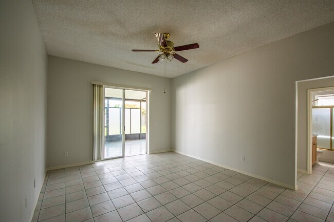 11946 Redbridge Dr, Orlando, FL 32824 - photo 6