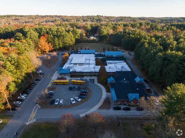 The Nabnasset Elementary School is affiliated with the Westford Public Schools District.