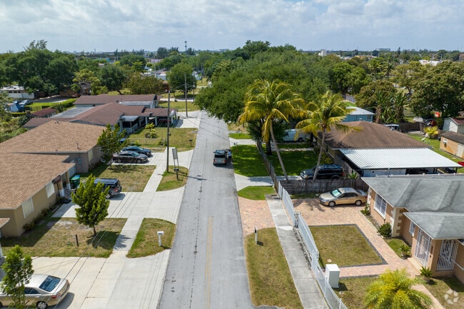 Gladeview is an accessible place to live, close to Downtown Miami amenities.