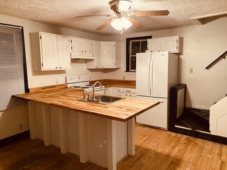 111 Summer St Unit 3, Biddeford, ME 04005