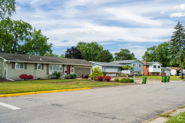 Spring Lake Park streets feature ranch and split-level homes from the ’50s–’60s.