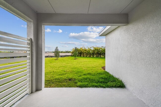 11735 Full Moon Loop, Parrish, FL 34219 - photo 5