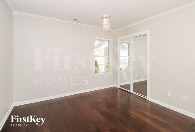 749 Spinning Wheel Point, High Point, NC 27265 - photo 4