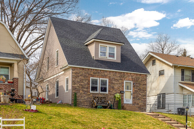 Larger bungalow cottages in a variety of aesthetics can be found throughout Capitol East.