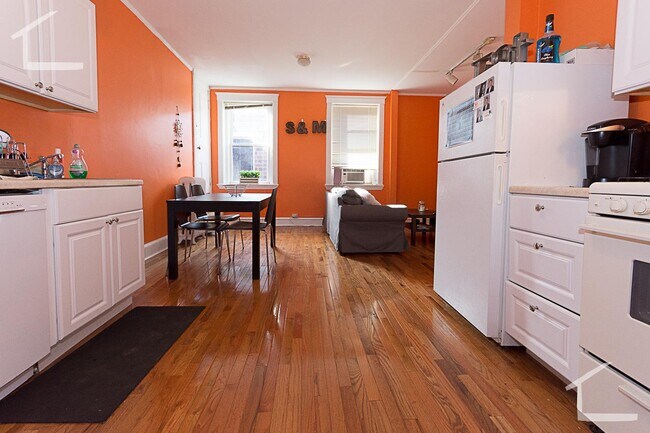 324 Saint Paul St unit 3, Brookline, MA 02446 - photo 3