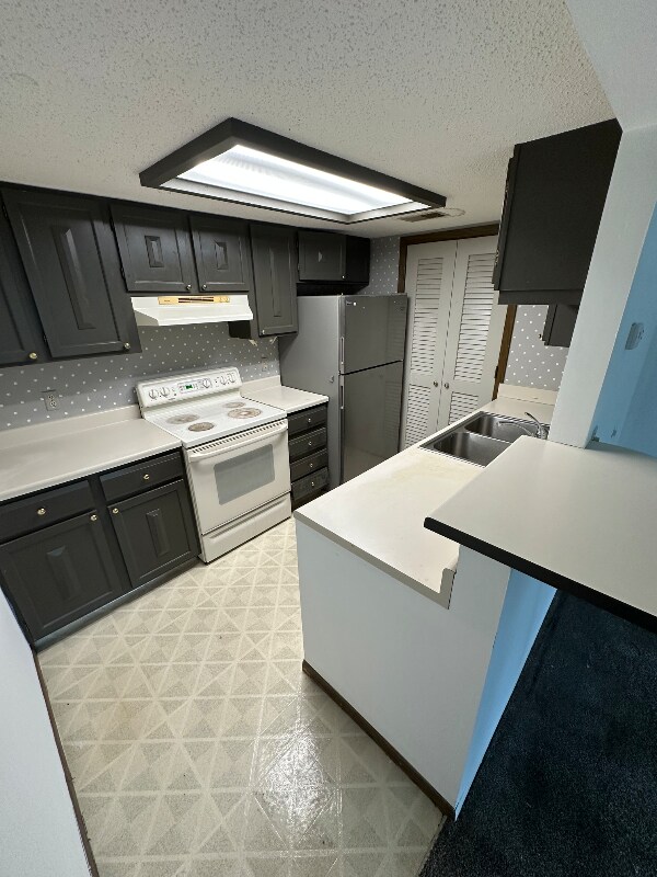 9004 David Cir, Omaha, NE 68138 - photo 6