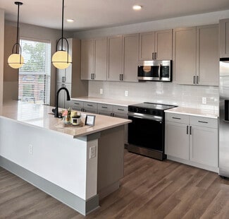 2702 Pelham Rd, Greenville, SC 29615