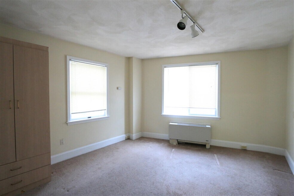 8 Mount Auburn St unit 2, Cambridge, MA 02138 - photo 1