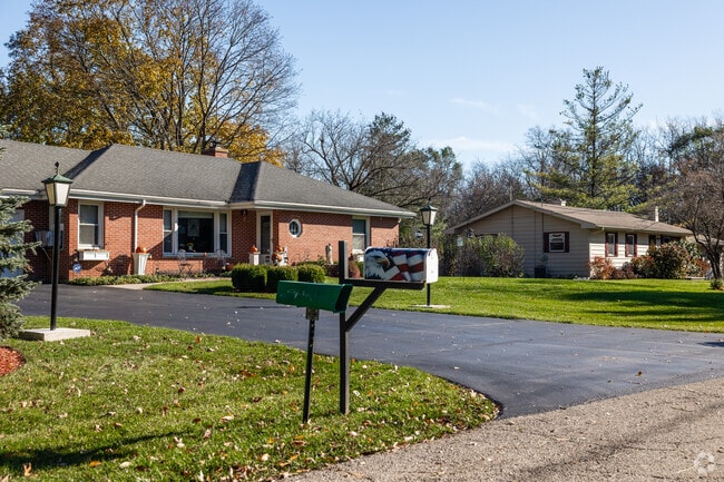 Ranch style homes are a common sight in Slocum Lake.
