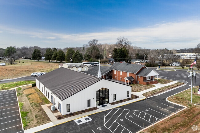 Trinity Baptist Academy is located in Mocksville, NC.
