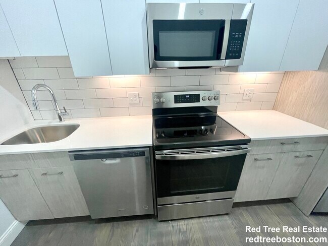 111 Jersey St unit 12, Boston, MA 02215 - photo 5