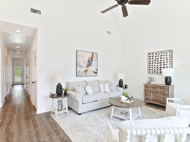 3136 Bottle Way unit 38789156, Auburn, AL 36830 - photo 6